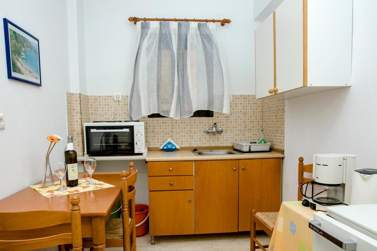 Maik Apartments Metamorfosi  Exterior photo